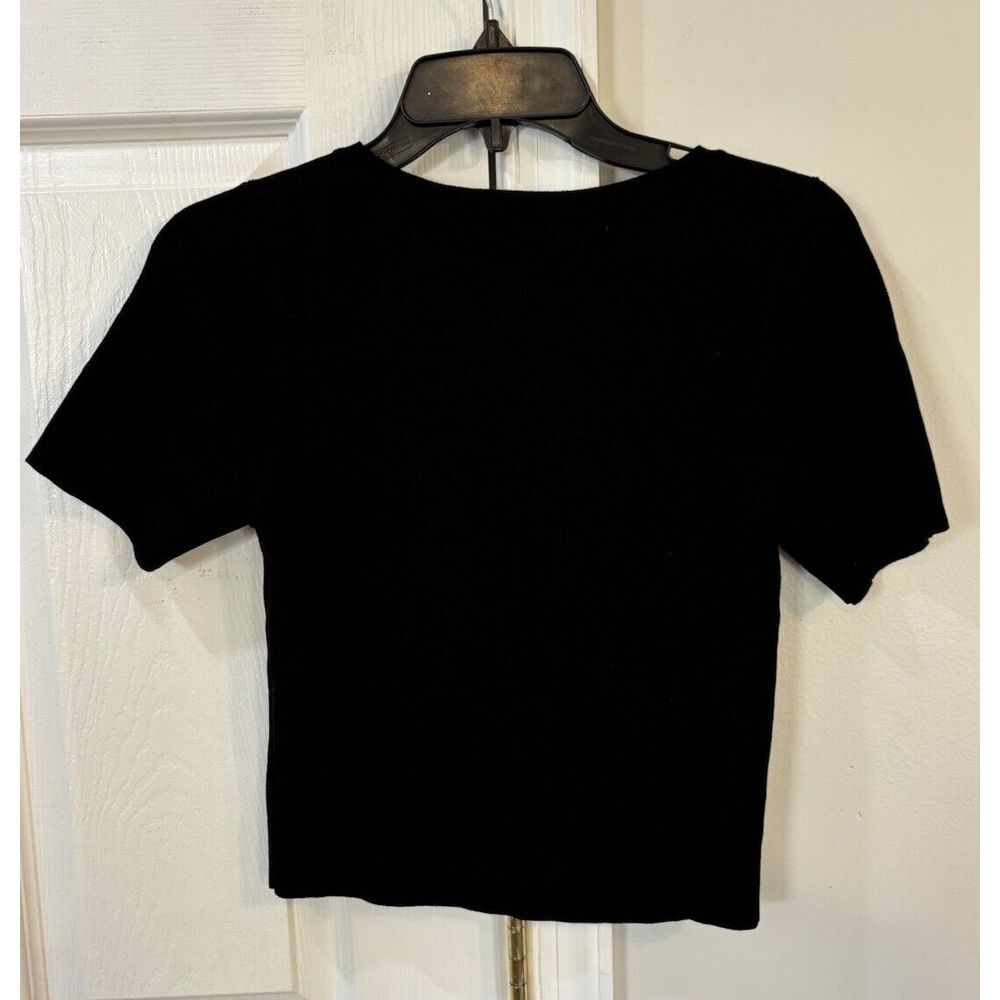 Better Be Short Sleeve Top With Front Cut Out Womens Sz L Black - Picture 2 of 7